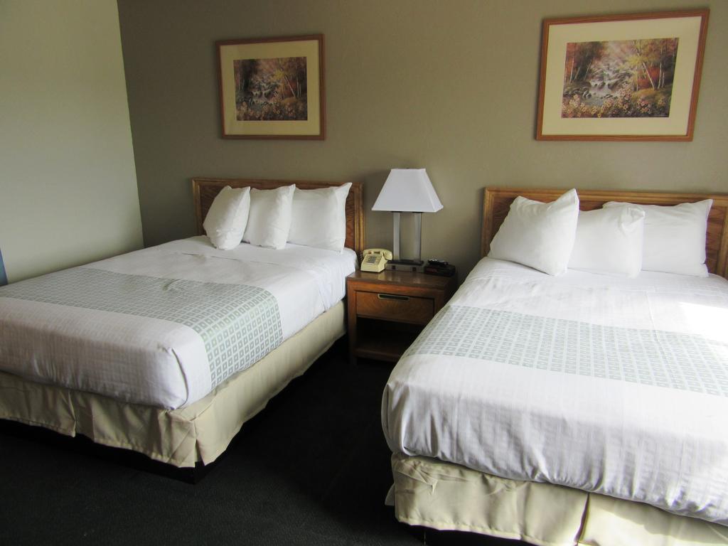 White Buffalo Hotel West Yellowstone Zimmer foto